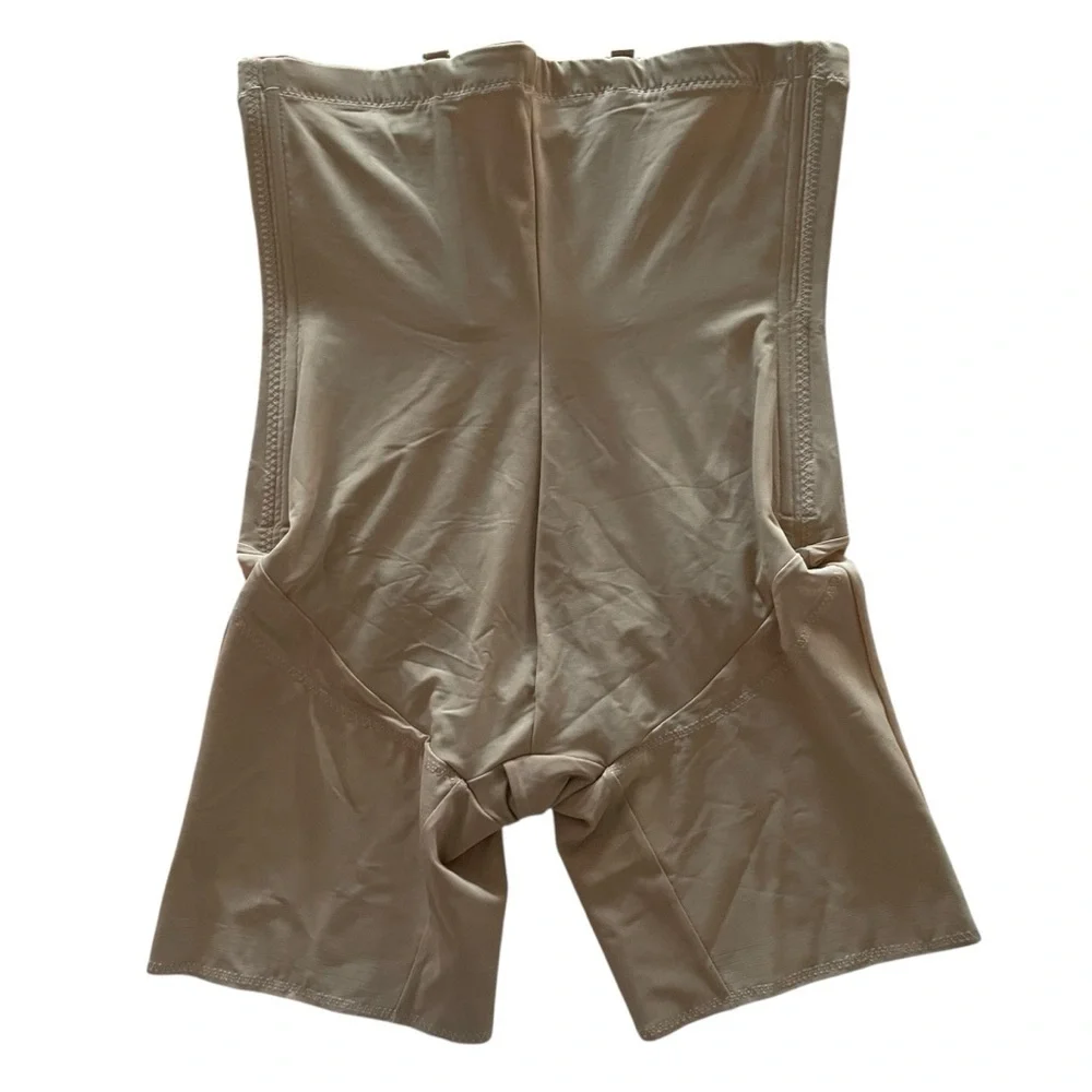 Honeylove Superpower Short in Sand Size 1X NWT